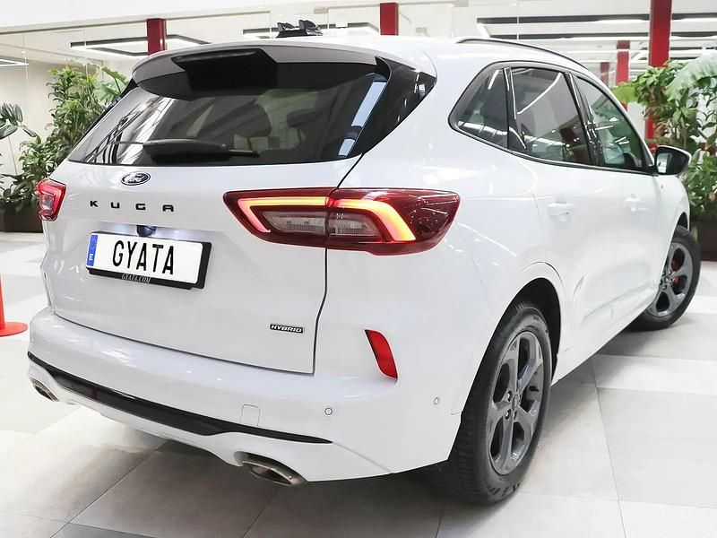 Begagnad Ford Kuga ST-Line X 180 HK (132 kW) 2025 Vit SUV