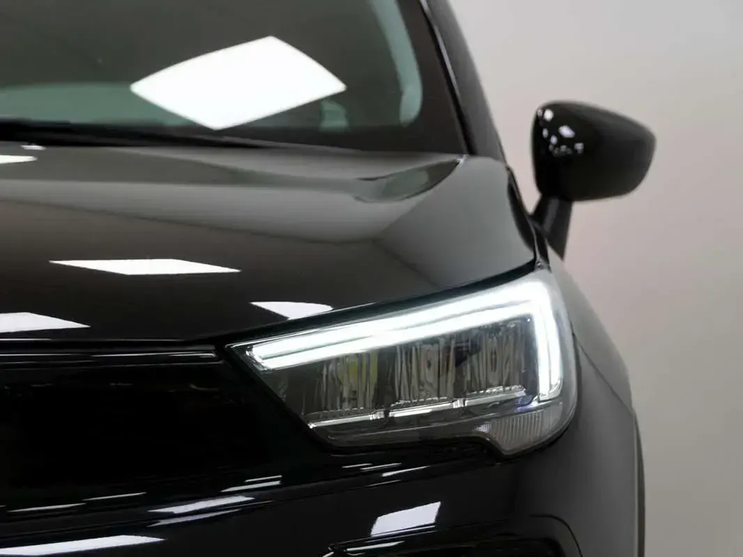 Usado Opel Crossland 110 CV (80 kW) 2023 Negro SUV