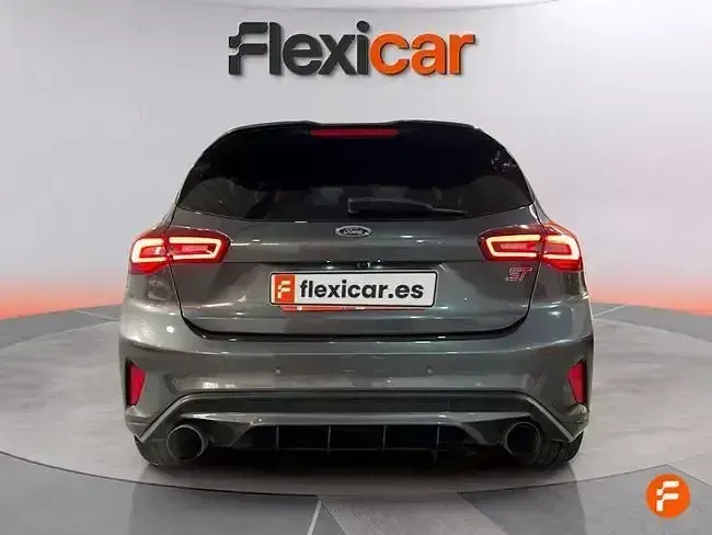Usado Ford Focus ST 280 CV (205 kW) 2025 Gris