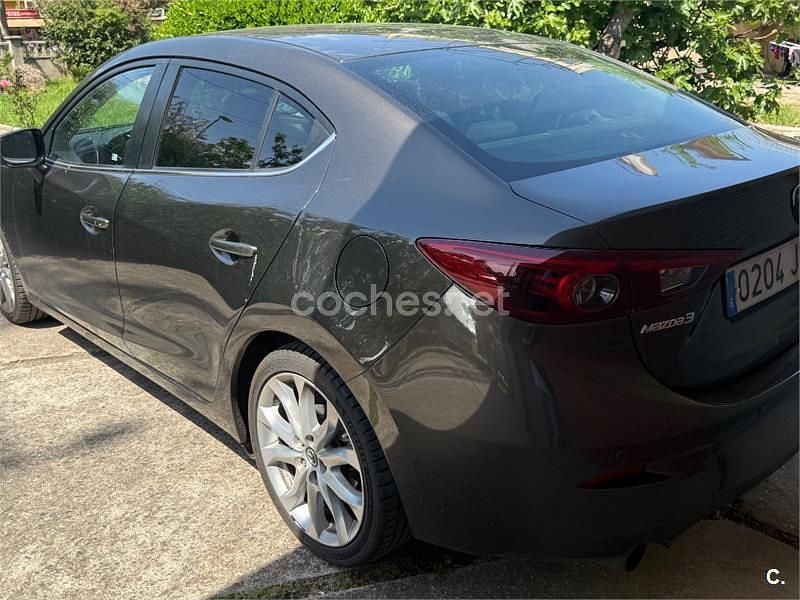 Usado Mazda 3 Luxury 150 CV (110 kW) 2016 Gris / plata Berlina