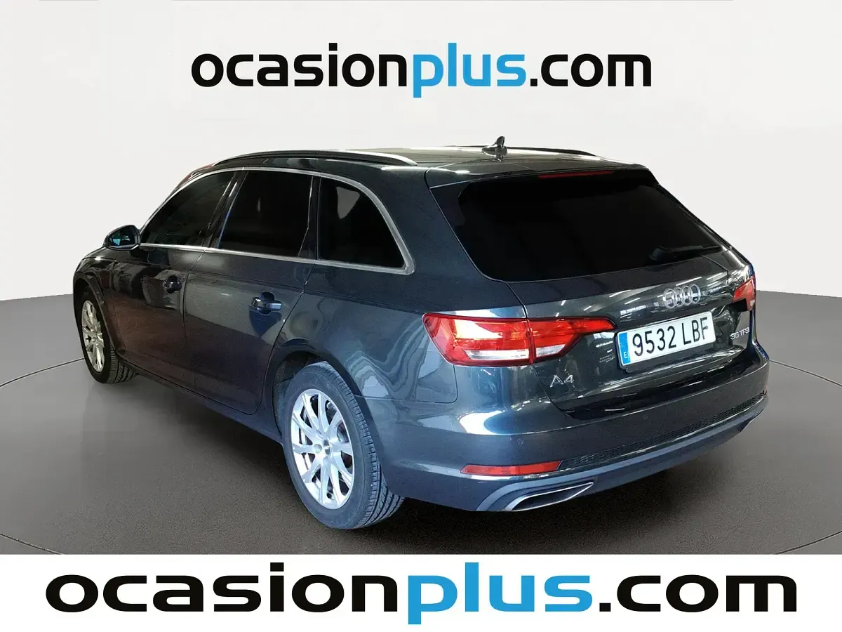 Usado Audi A4 Advanced 150 CV (110 kW) 2019 Gris Familiar