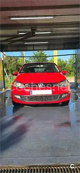 Usado VW Polo Advance 70 CV (51 kW) 2011 Rojo Utilitario