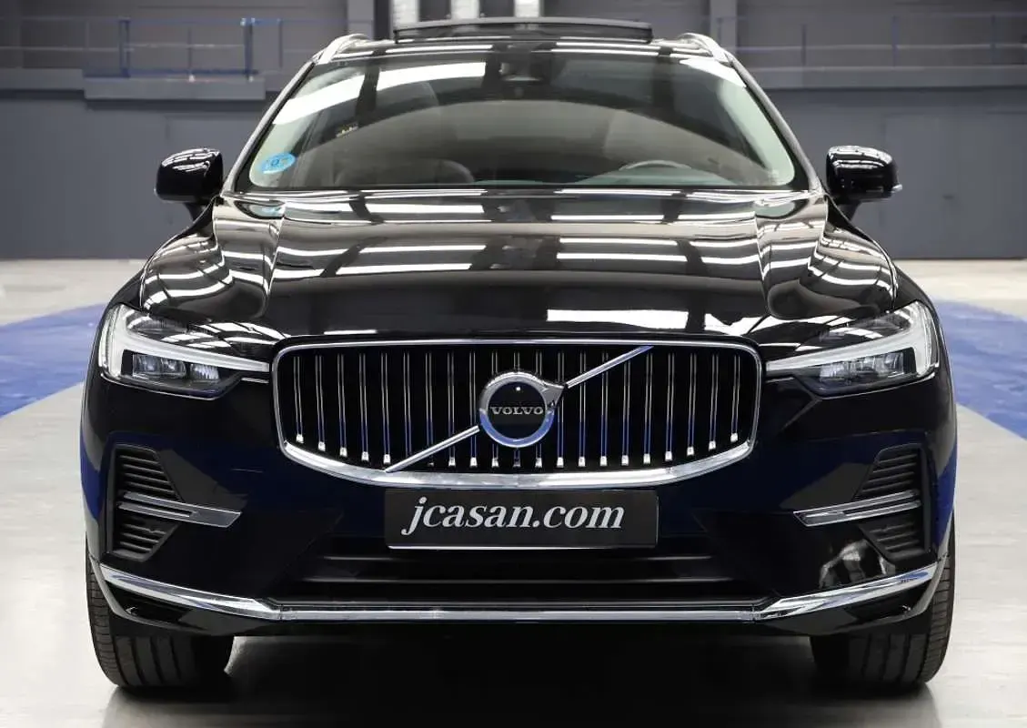 Usado Volvo XC60 Inscription 351 CV (258 kW) 2022 Negro SUV