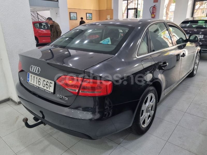 Usado Audi A4 143 CV (105 kW) 2009 Gris / plata Berlina