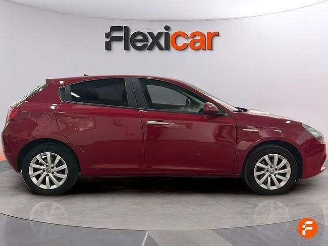 Usado Alfa Romeo Giulietta 120 CV (88 kW) 2017 Rojo Utilitario