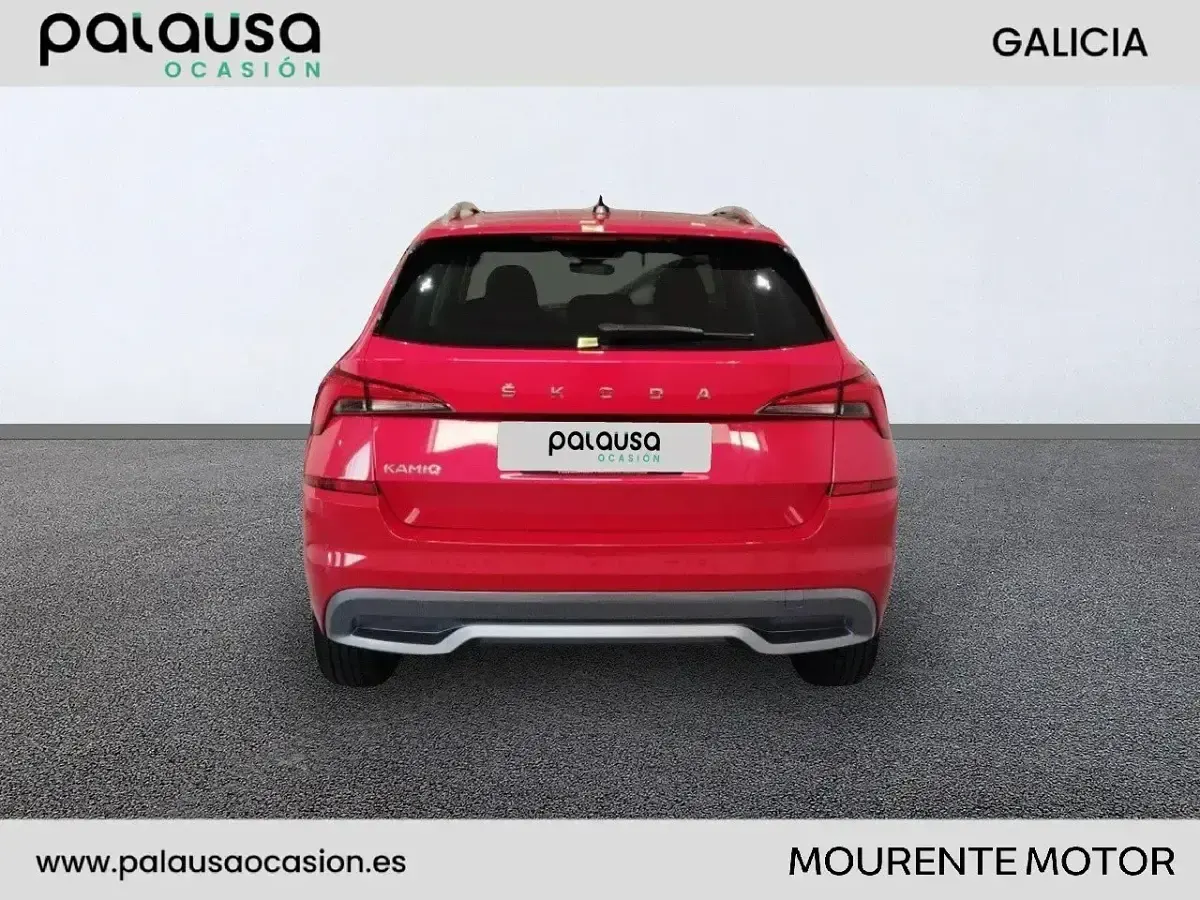 Usado Skoda Kamiq Style 150 HP (110 kW) 2022 Vermelho SUV
