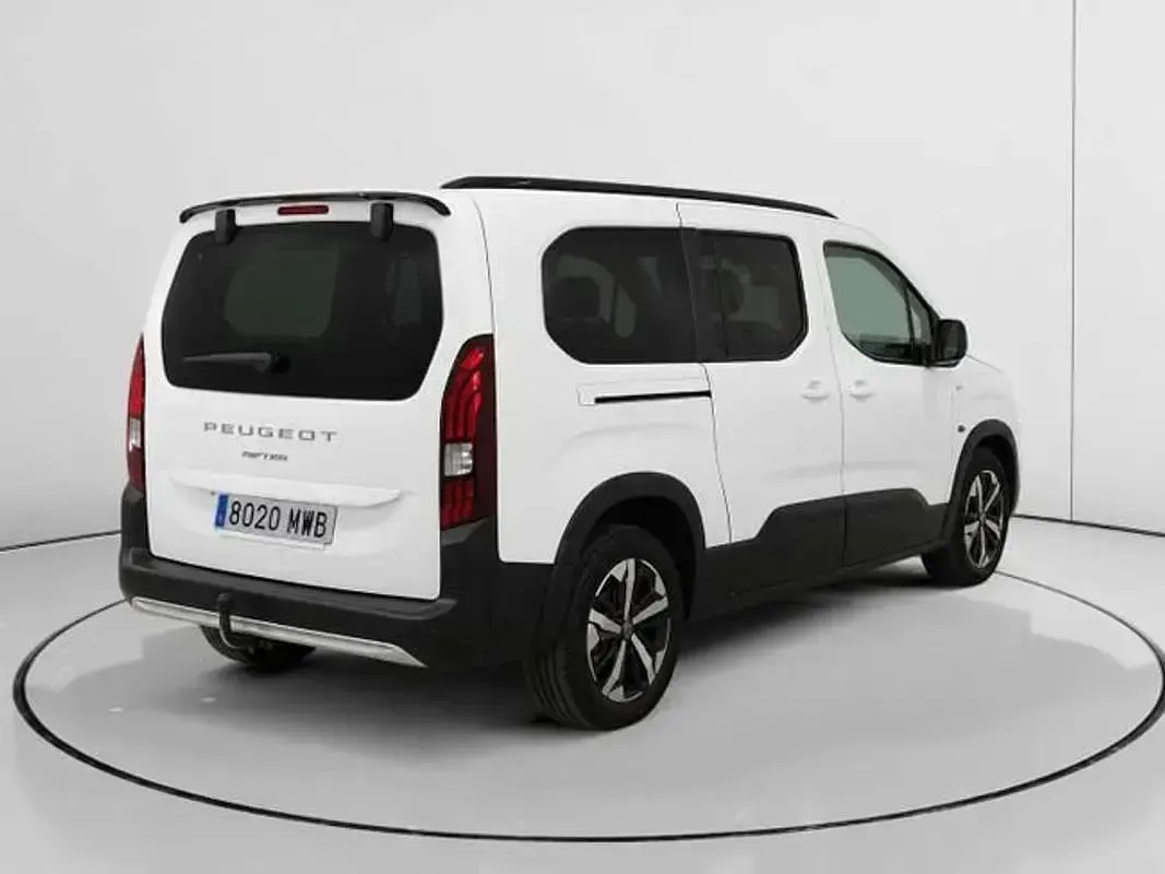 Usado Peugeot Rifter GTi 131 CV (96 kW) 2024 Blanco Monovolumen