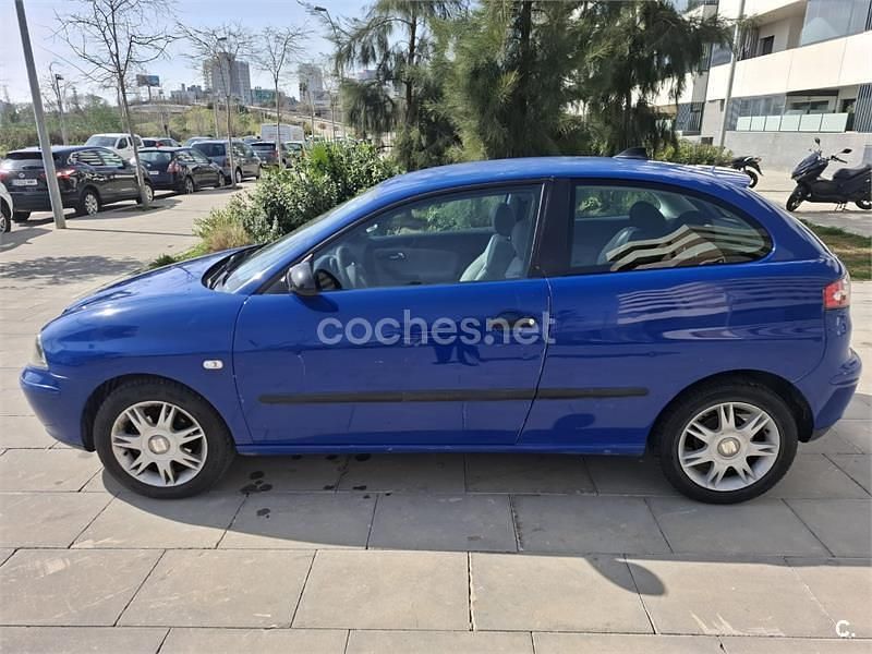 Brugt Seat Ibiza Stella 64 HK (47 kW) 2002 Blå Hatchback