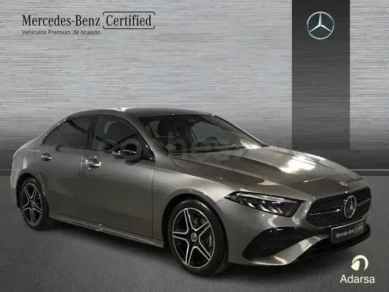 Usado Mercedes A200 150 CV (110 kW) 2025 Gris montana Berlina