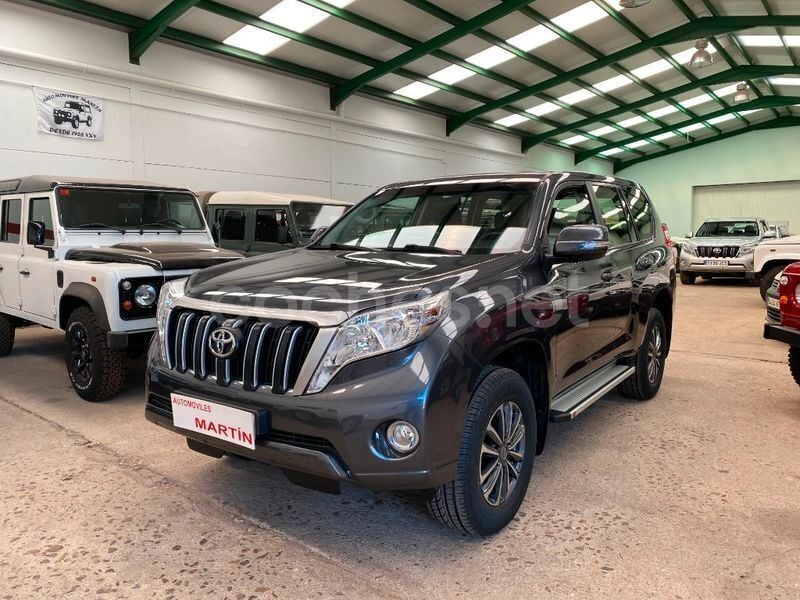 Usado Toyota Land Cruiser 177 CV (130 kW) 2016 Gris / plata SUV