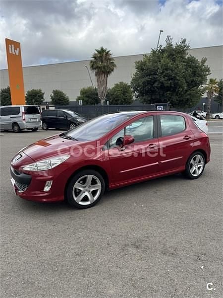 Rojo Usado 2008 Peugeot 308 Premium Berlina | 4250 € (Precio justo) - Imagen 1/4