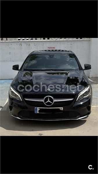 Usado Mercedes CLA200 Urban 136 CV (100 kW) 2017 Negro Berlina