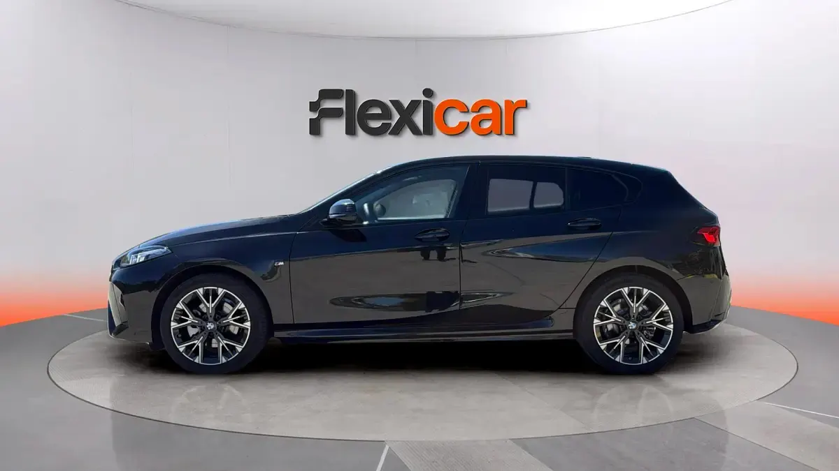 Usado BMW 118 150 HP (110 kW) 2025 Preto Citadino