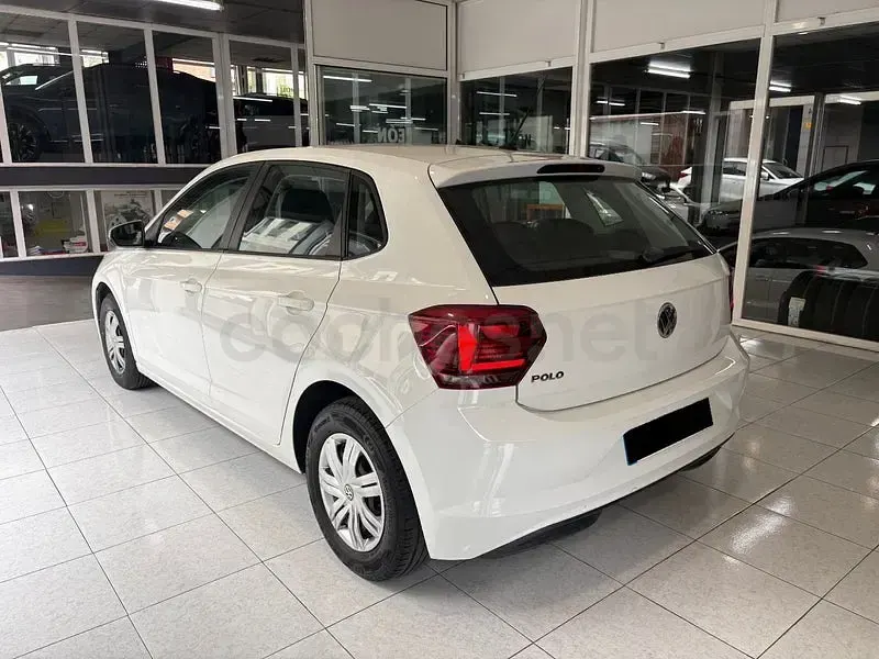 Usado VW Polo Edition 80 CV (58 kW) 2019 Blanco Utilitario