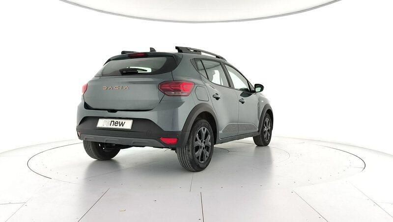 Usado Dacia Sandero Extreme 101 CV (74 kW) 2025 Verde Berlina