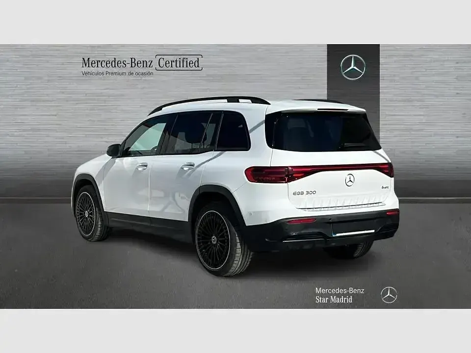 Usado Mercedes EQB300 167 kW (228 CV) 2024 Blanco SUV