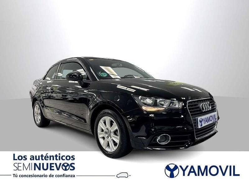 Usado Audi A1 Attraction 86 CV (63 kW) 2013 Negro Utilitario