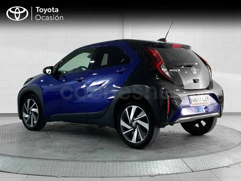 Usado Toyota Aygo X Edition 72 CV (52 kW) 2022 Azul SUV