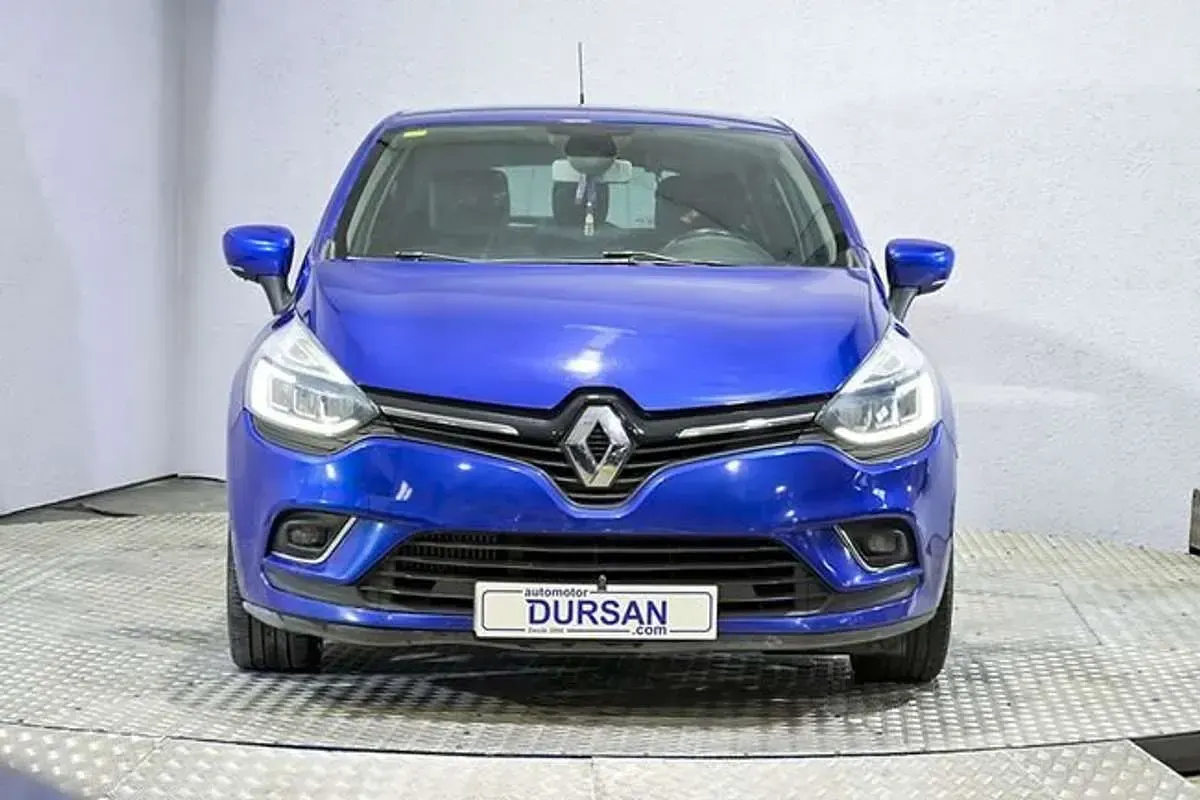 Usado Renault Clio Zen 90 CV (66 kW) 2018 Azul Utilitario