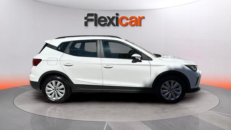 Usado Seat Arona Reference 95 CV (69 kW) 2022 Blanco SUV