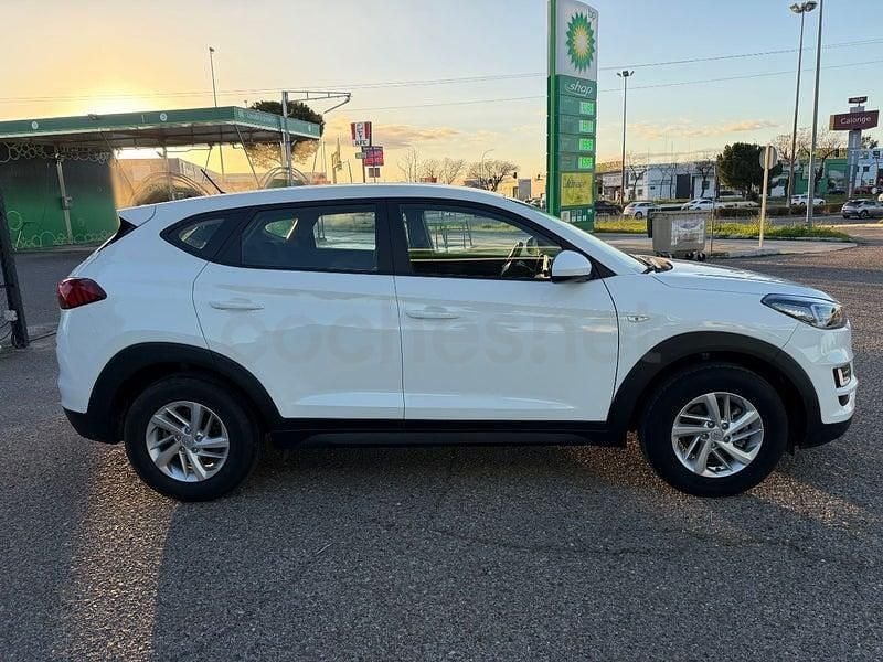 Usado Hyundai Tucson GO! 136 CV (100 kW) 2020 Blanco SUV