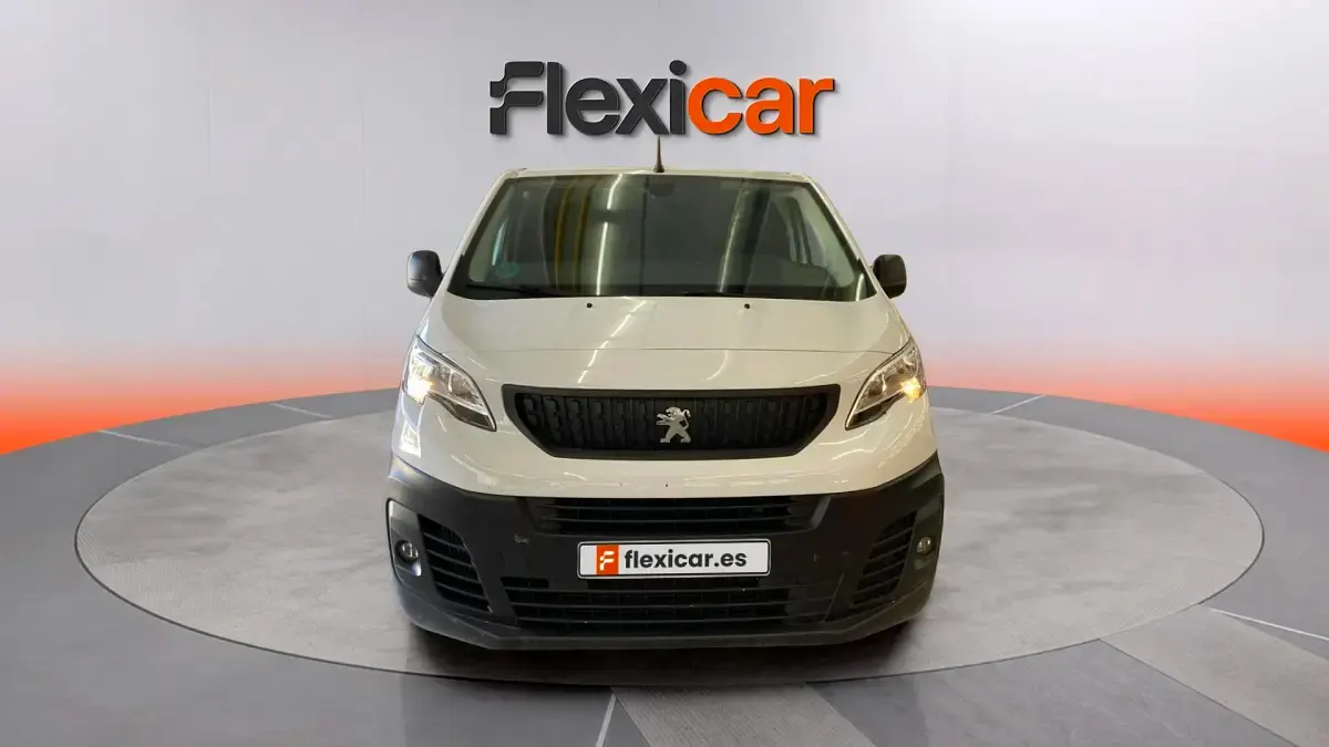 Usado Peugeot Expert S 120 CV (88 kW) 2023 Blanco Van