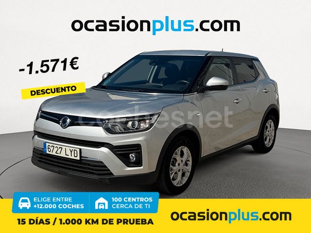 Gris / plata Usado 2022 Ssangyong Tivoli SUV | 17.290 € (Un poco caro) - Imagen 1/4