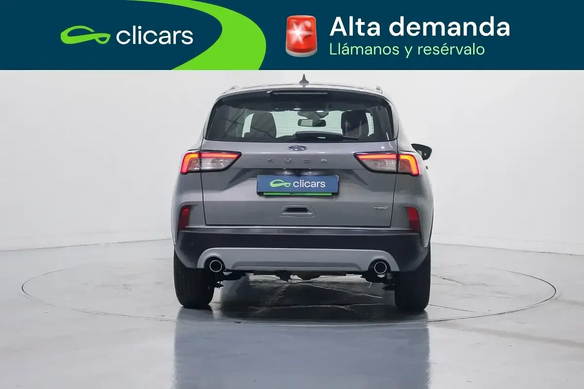 Usado Ford Kuga Titanium 191 CV (140 kW) 2022 Gris SUV