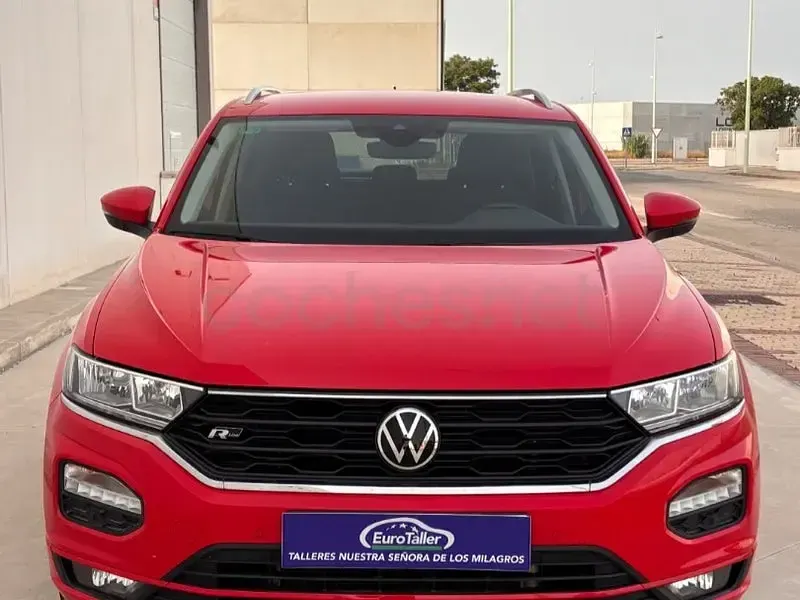 Usado VW T-Roc Advance 110 CV (80 kW) 2022 Granate SUV