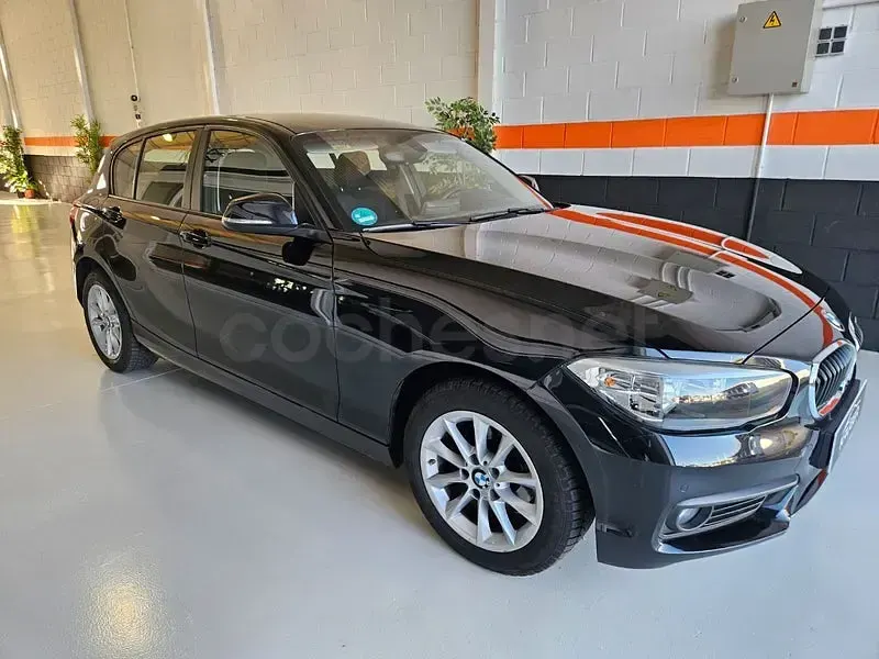 Usado BMW 118 Advantage 136 CV (100 kW) 2017 Negro Berlina