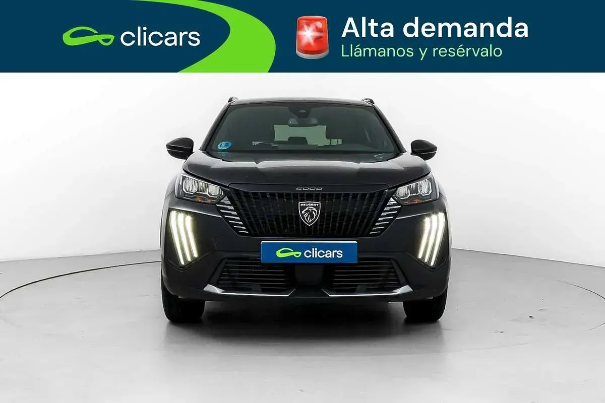 Usado Peugeot 2008 Allure 136 CV (100 kW) 2025 Negro SUV