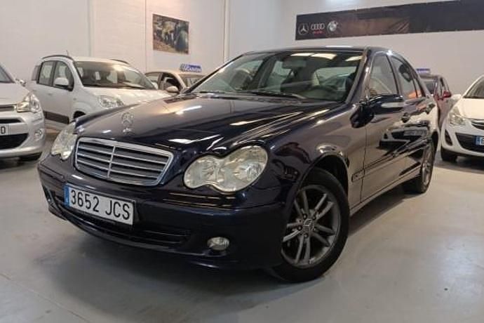 Usado Mercedes C220 Classic 170 CV (125 kW) 2007 Azul Berlina