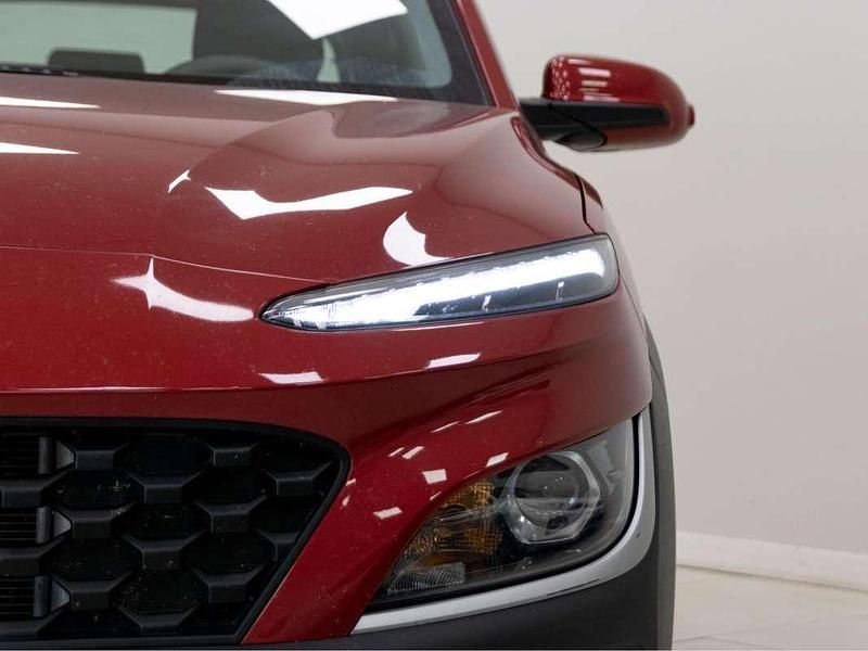 Usado Hyundai Kona 120 CV (88 kW) 2022 Rojo SUV