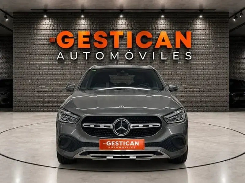 Usado Mercedes GLA250 218 CV (160 kW) 2022 Gris / plata SUV