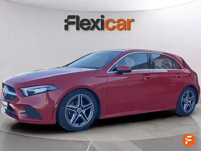 Usado Mercedes A180 116 CV (85 kW) 2019 Rojo Berlina