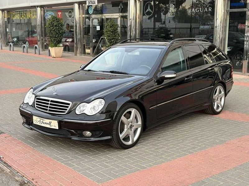 Usado Mercedes C320 Avantgarde 224 CV (164 kW) 2007 Negro Familiar