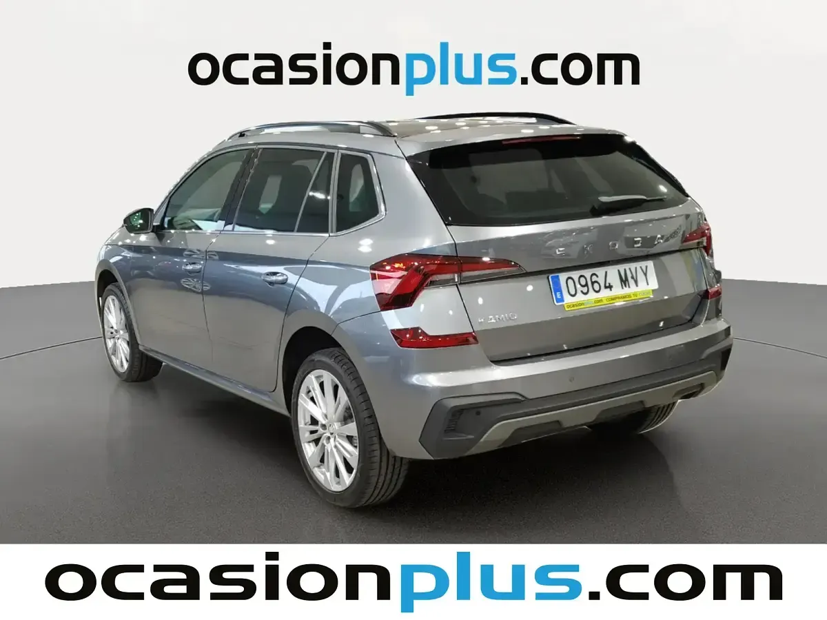 Usado Skoda Kamiq 115 CV (84 kW) 2024 Gris SUV