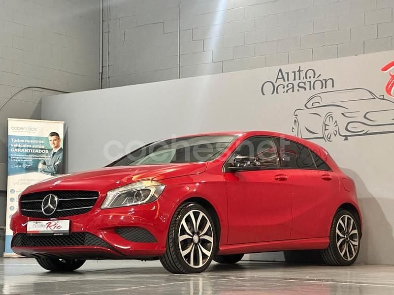 Rojo Usado 2013 Mercedes A220 Style Berlina | 15.990 € (Precio justo) - Imagen 1/4