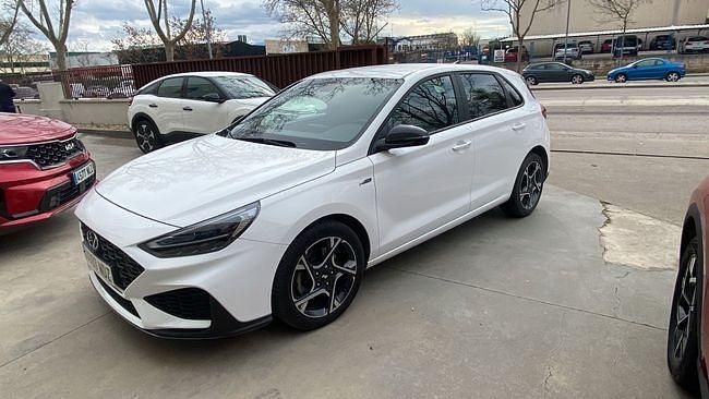 Usado Hyundai i30 N Line 119 CV (87 kW) 2023 Blanco Utilitario