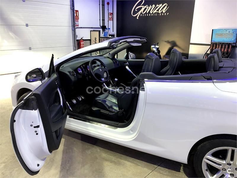 Usado Peugeot 308 CC Sport 112 CV (82 kW) 2009 Blanco Descapotable