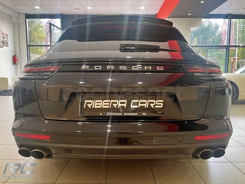Usado Porsche Panamera Sport Turismo 550 CV (404 kW) 2018 Negro Familiar