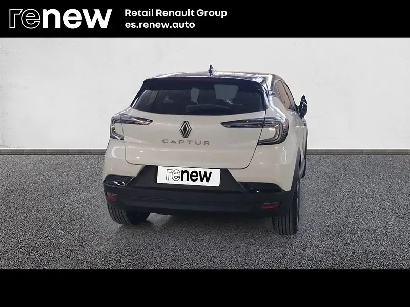 Usado Renault Captur Techno 90 CV (66 kW) 2024 Blanco SUV