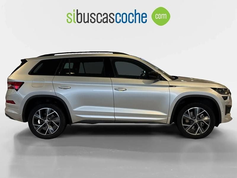 Usado Skoda Kodiaq SportLine 150 CV (110 kW) 2023 Gris/plata SUV