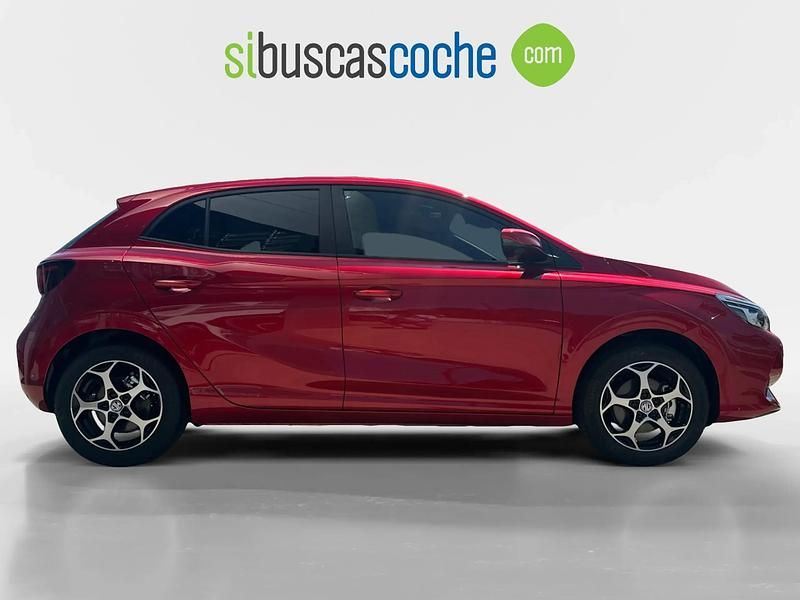 Nuevo MG MG3 Luxury 195 CV (143 kW) 2025 Rojo Utilitario