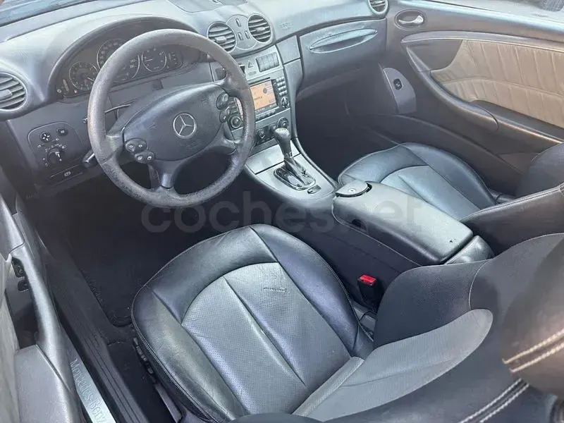 Usado Mercedes CLK270 Avantgarde 170 CV (125 kW) 2005 Azul Coupe