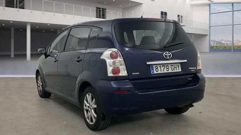Begagnad Toyota Corolla Verso Luna 136 HK (100 kW) 2008 Blå Minibuss