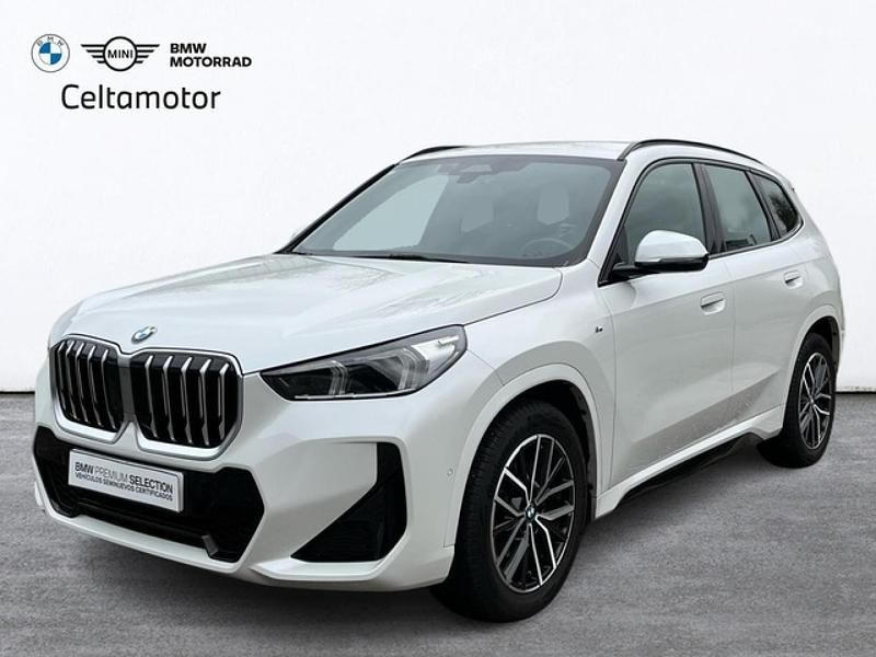 Mineralweiß (metalizado) Usado 2022 BMW X1 Comfort Edition SUV | 40.500 € - Imagen 1/4