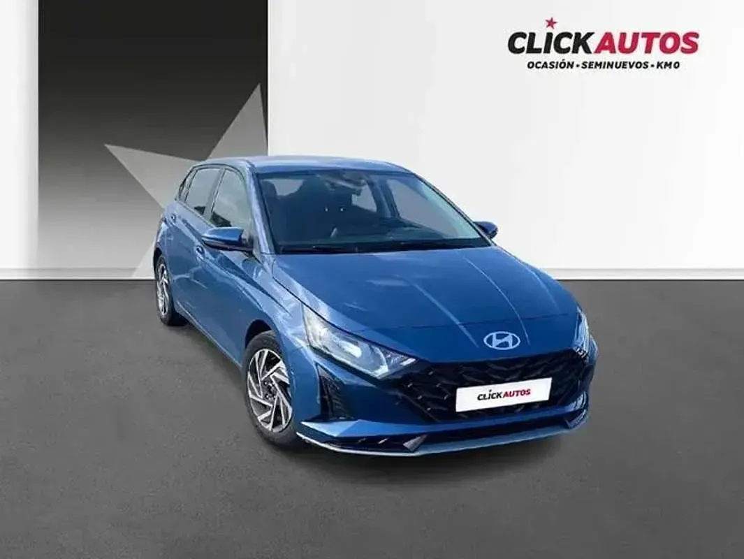 Usado Hyundai i20 101 CV (74 kW) 2025 Azul Utilitario