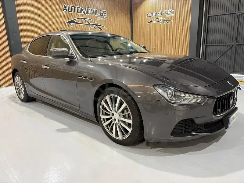 Usado Maserati Ghibli 275 CV (202 kW) 2014 Beige Berlina