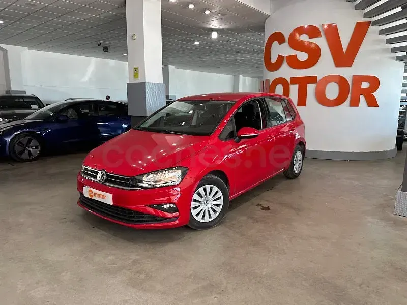 Usado VW Golf Sportsvan Edition 115 CV (84 kW) 2018 Rojo Monovolumen